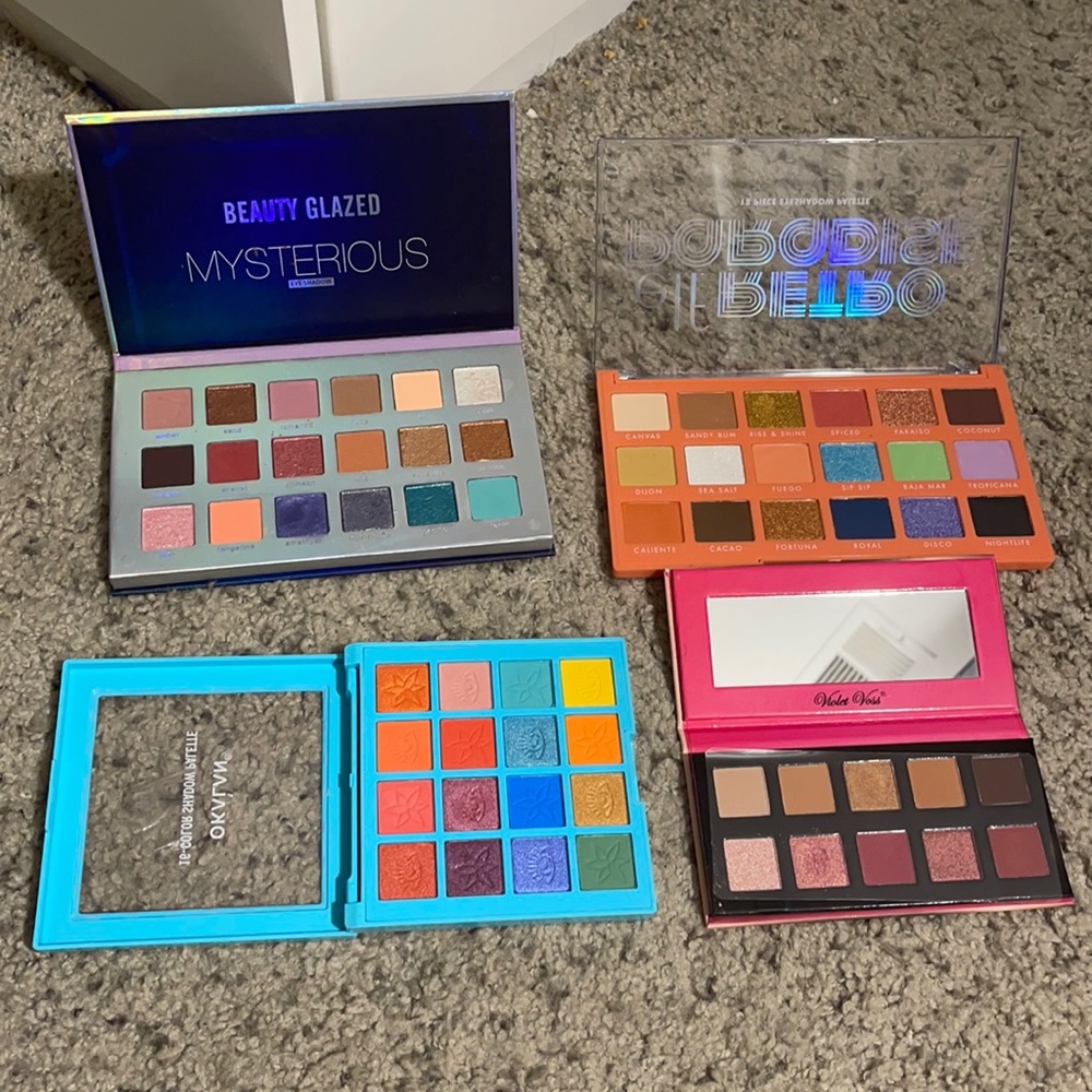 EYESHADOW PALETTE BUNDLE